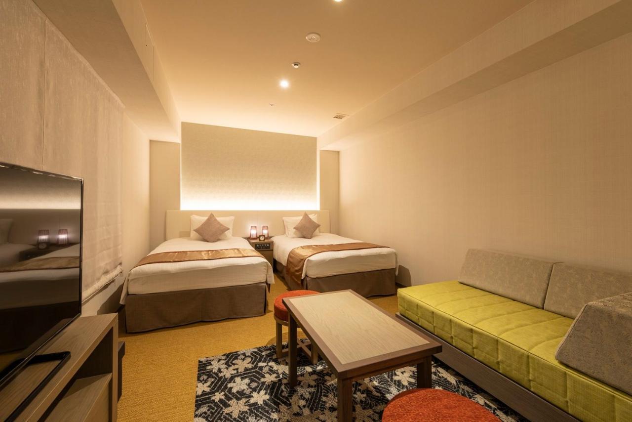 โตคิว สเตย์ เกียวโต ซันโจ-คาราสุมะ Hotel ภายนอก รูปภาพ